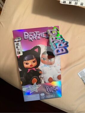 Bratzies Mini Doll Set - Black & White Collectible Dolls